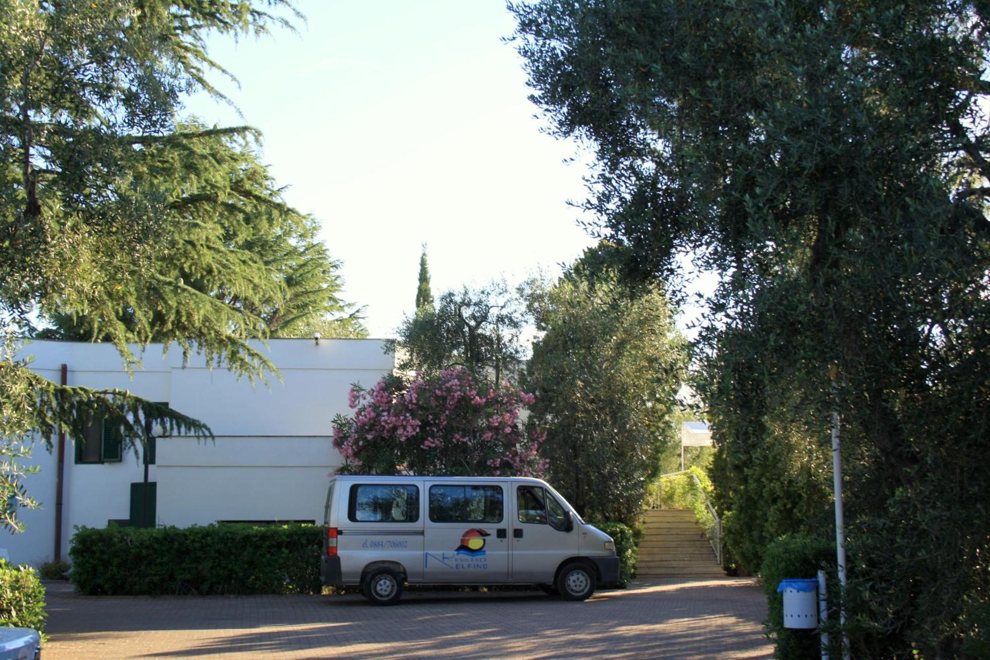 Villaggio Turistico Residence Delfino Vieste Buitenkant foto